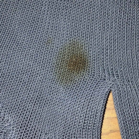 Fillet glove for fish - good used condition, STAINED but may be removable - Picture 3 of 12